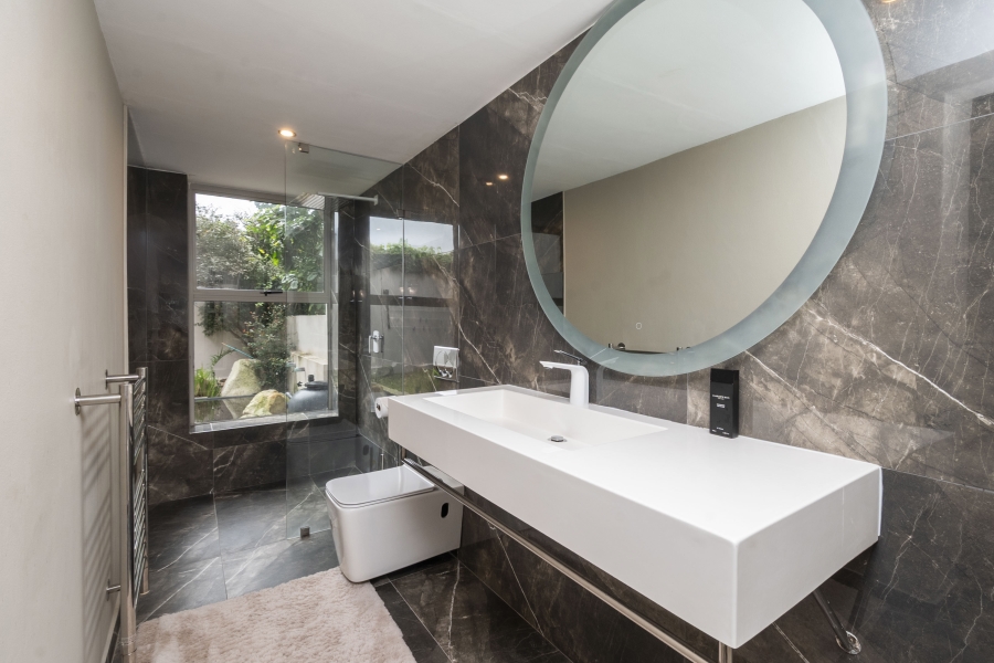 3 Bedroom Property for Sale in Bakoven Western Cape